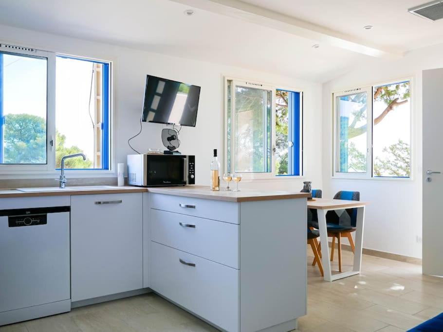 Maisonnette Avec Vue Sur La Exceptionnelle Ferienhaus Carqueiranne